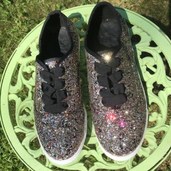 Torrid Multicolor Glitter Sneakers - Picture 3 of 13